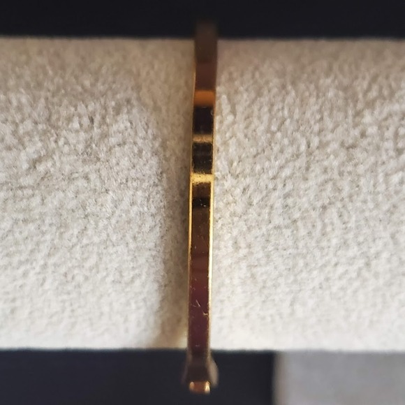 Kate Spade Gold Plated Love Notes Hinged Bangle Bracelet Signed Locking Clasp - Picture 6 of 9